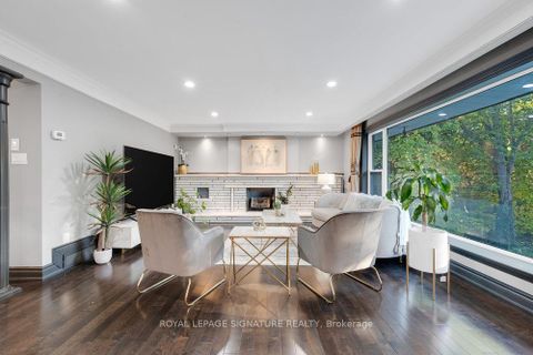 Photo 5 at 23 Burnview Crescent, Woburn, Toronto