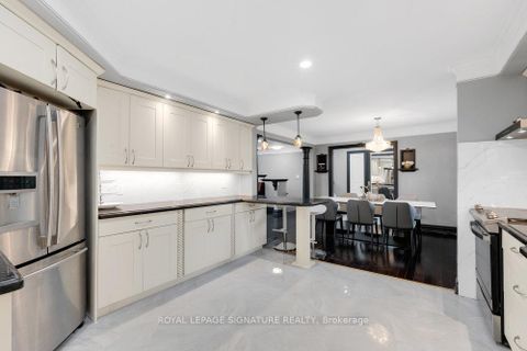 Photo 15 at 23 Burnview Crescent, Woburn, Toronto