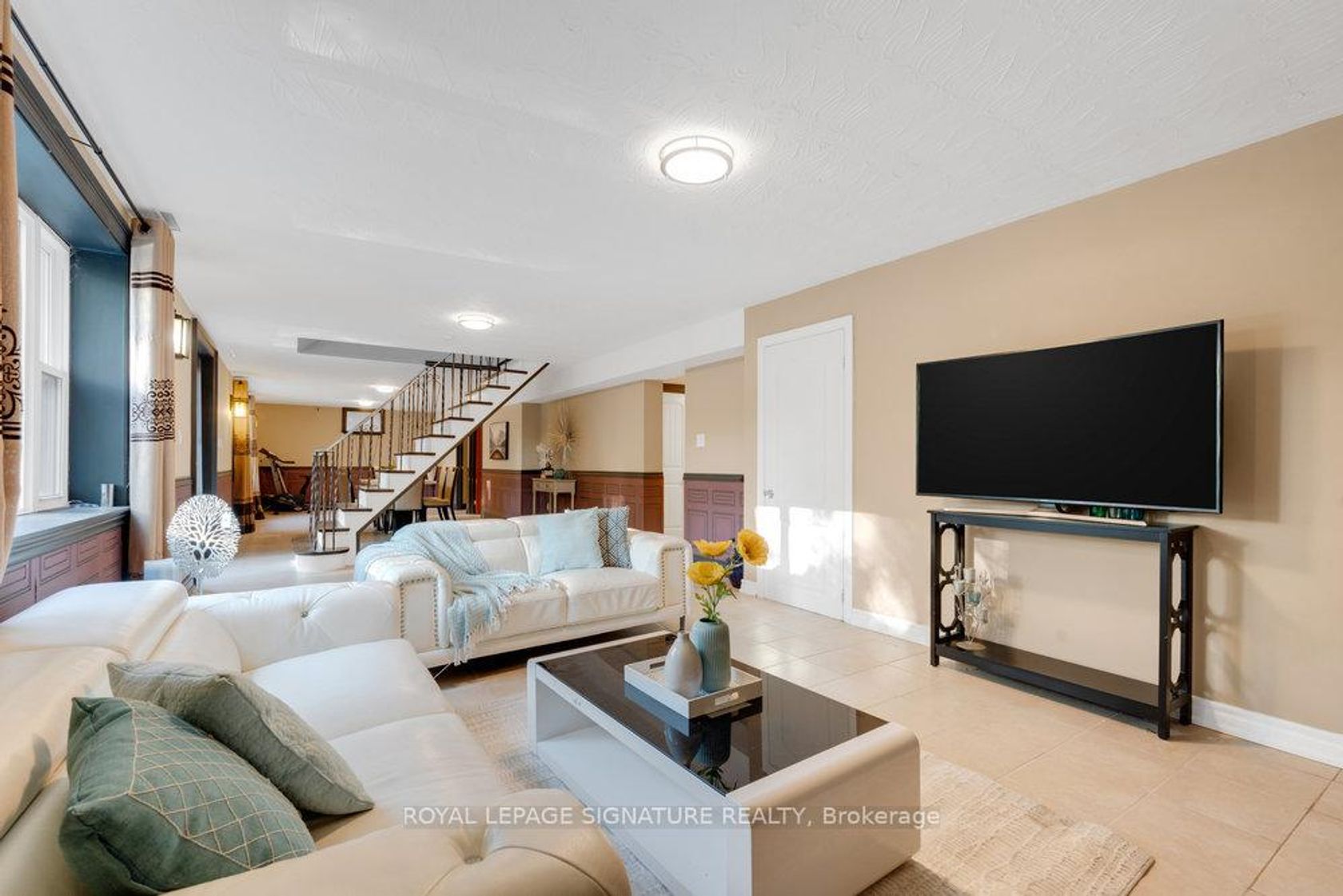 Photo 25 at 23 Burnview Crescent, Woburn, Toronto Photo 25 at 23 Burnview Crescent, Woburn, Toronto