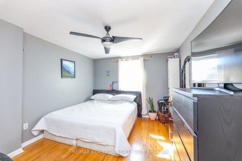 Photo 8 at 7 - 925 Bayly Street, West Shore, Pickering