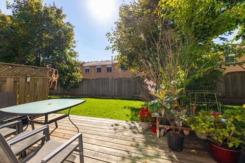 Photo 10 at 7 - 925 Bayly Street, West Shore, Pickering