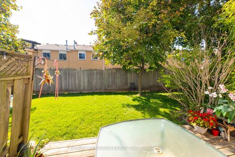 Photo 13 at 7 - 925 Bayly Street, West Shore, Pickering