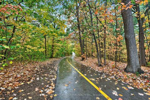 Photo 49 at 23 White Oaks Road, Lakeshore, Barrie