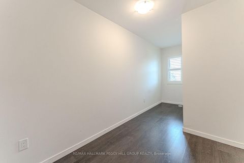 Photo 12 at 14 - 369 Essa Road, Ardagh, Barrie Photo 12 at 14 - 369 Essa Road, Ardagh, Barrie