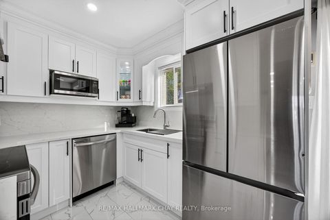 Photo 5 at 3 Coleman Drive, Edgehill Drive, Barrie