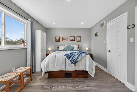 Photo 15 at 3 Coleman Drive, Edgehill Drive, Barrie