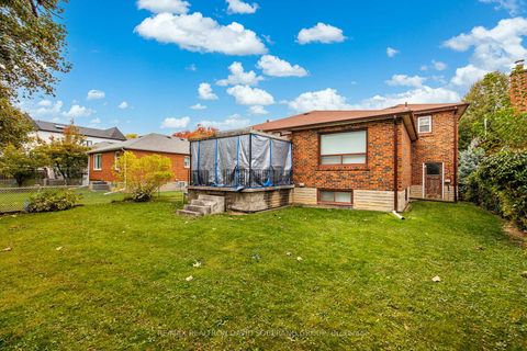 Photo 36 at 89 Allingham Gardens, Clanton Park, Toronto