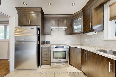 Photo 12 at 3 Hartsdale Drive, Richview, Toronto Photo 12 at 3 Hartsdale Drive, Richview, Toronto