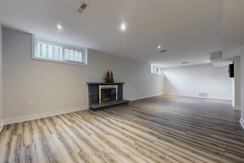 Photo 28 at 3 Hartsdale Drive, Richview, Toronto