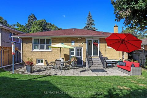 Photo 34 at 3 Hartsdale Drive, Richview, Toronto