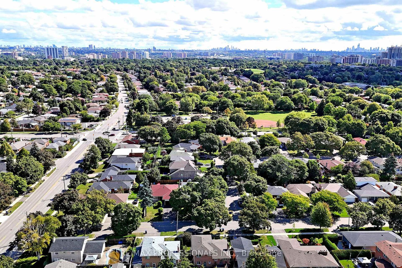 Photo 39 at 3 Hartsdale Drive, Richview, Toronto Photo 39 at 3 Hartsdale Drive, Richview, Toronto