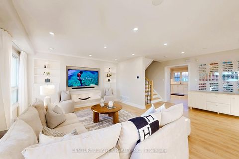 Photo 2 at 60 Huxtable Lane, Rouge E11, Toronto
