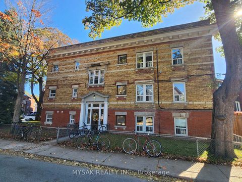 Photo 0 at 449 Crawford Street, Little Italy, Toronto Photo 0 at 449 Crawford Street, Little Italy, Toronto