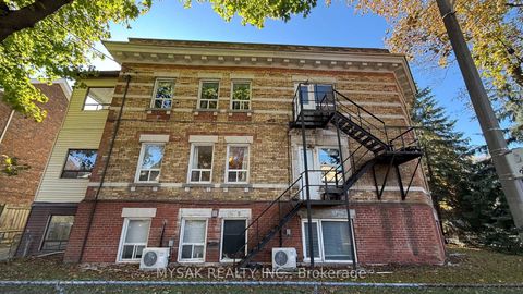 Photo 3 at 449 Crawford Street, Little Italy, Toronto