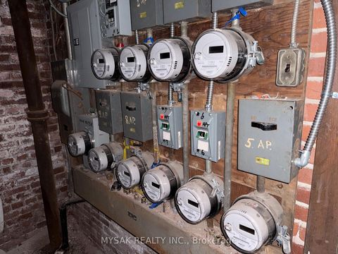 Photo 19 at 449 Crawford Street, Little Italy, Toronto Photo 19 at 449 Crawford Street, Little Italy, Toronto