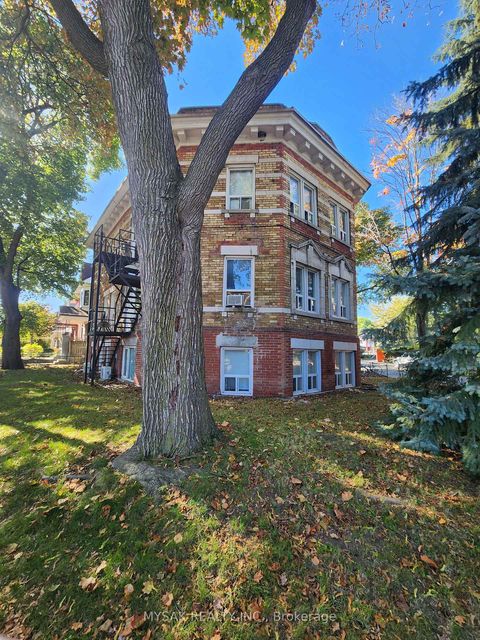 Photo 20 at 449 Crawford Street, Little Italy, Toronto Photo 20 at 449 Crawford Street, Little Italy, Toronto