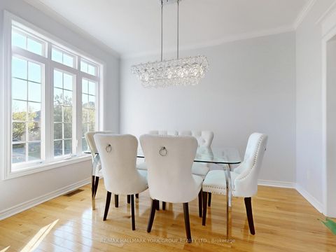 Photo 9 at 67 - 190 Harding Boulevard W, North Richvale, Richmond Hill