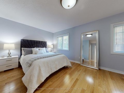 Photo 21 at 67 - 190 Harding Boulevard W, North Richvale, Richmond Hill
