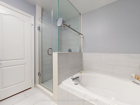 Photo 25 at 67 - 190 Harding Boulevard W, North Richvale, Richmond Hill