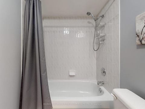 Photo 34 at 67 - 190 Harding Boulevard W, North Richvale, Richmond Hill