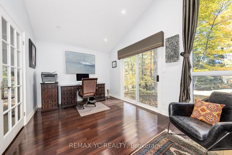 Photo 14 at 14038 Bayview Avenue, Aurora Estates, Aurora