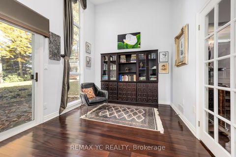 Photo 15 at 14038 Bayview Avenue, Aurora Estates, Aurora