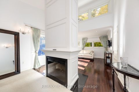 Photo 28 at 14038 Bayview Avenue, Aurora Estates, Aurora