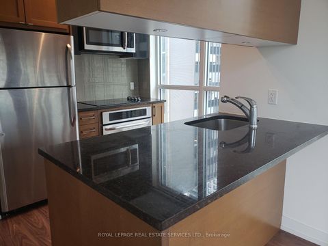 Photo 8 at 520 - 98 Lillian Street, Mount Pleasant West, Toronto
