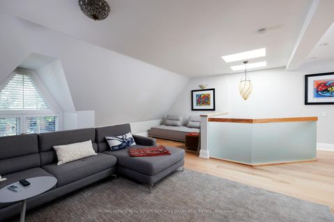 Photo 27 at 26 Mcmaster Avenue, Casa Loma, Toronto Photo 27 at 26 Mcmaster Avenue, Casa Loma, Toronto