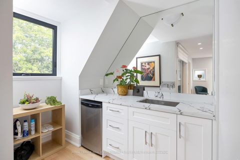 Photo 28 at 26 Mcmaster Avenue, Casa Loma, Toronto Photo 28 at 26 Mcmaster Avenue, Casa Loma, Toronto