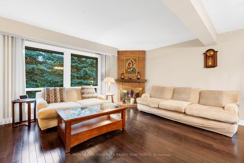 Photo 2 at 105 Gypsy Roseway, Willowdale East, Toronto