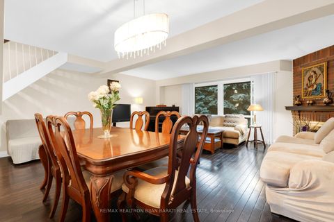 Photo 5 at 105 Gypsy Roseway, Willowdale East, Toronto