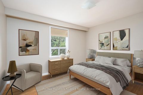 Photo 12 at 543 Pinegrove Road, WO West, Oakville