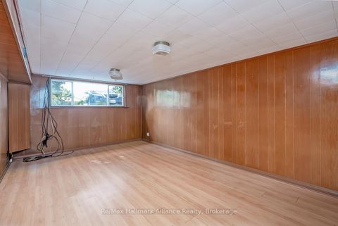 Photo 23 at 543 Pinegrove Road, WO West, Oakville