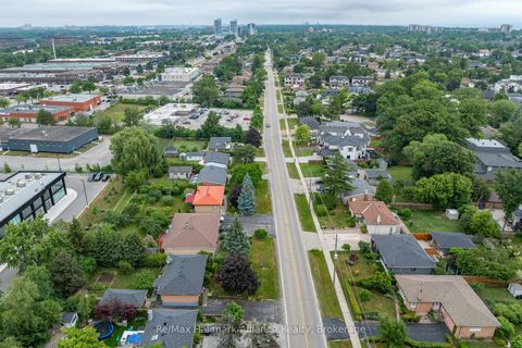 Photo 36 at 543 Pinegrove Road, WO West, Oakville