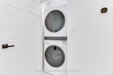 Photo 23 at 25 Knowles Crescent, Aurora Highlands, Aurora