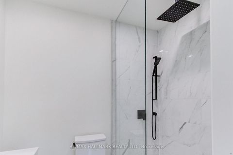 Photo 27 at 25 Knowles Crescent, Aurora Highlands, Aurora