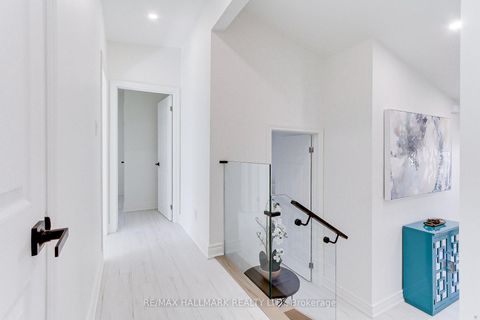 Photo 28 at 25 Knowles Crescent, Aurora Highlands, Aurora