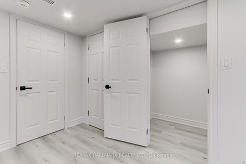 Photo 41 at 25 Knowles Crescent, Aurora Highlands, Aurora