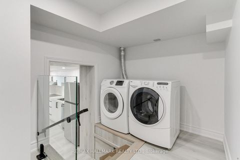 Photo 44 at 25 Knowles Crescent, Aurora Highlands, Aurora