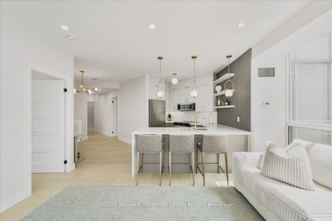 Photo 11 at 2011 - 228 Queens Quay W, Waterfront Communities C1, Toronto