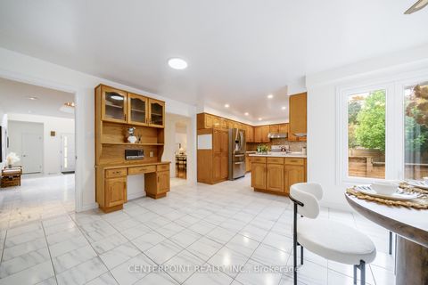 Photo 13 at 310 Holmes Avenue, Willowdale East, Toronto