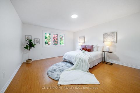 Photo 22 at 310 Holmes Avenue, Willowdale East, Toronto