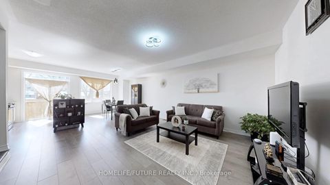 Photo 2 at 348 Okanagan Path, Donevan, Oshawa