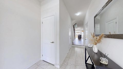 Photo 14 at 348 Okanagan Path, Donevan, Oshawa