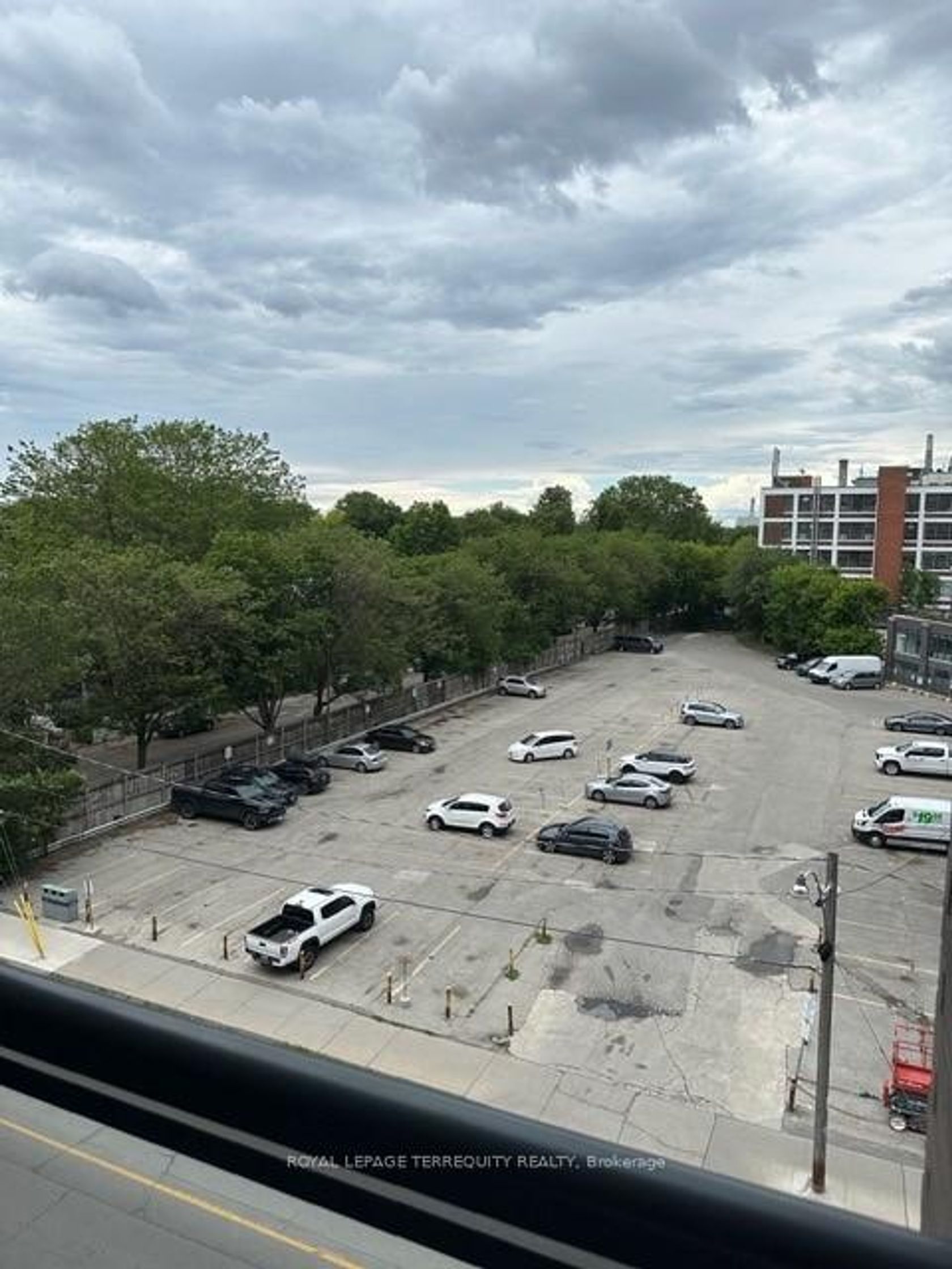 Photo 10 at 510 - 1190 Dundas Street E, South Riverdale, Toronto Photo 10 at 510 - 1190 Dundas Street E, South Riverdale, Toronto