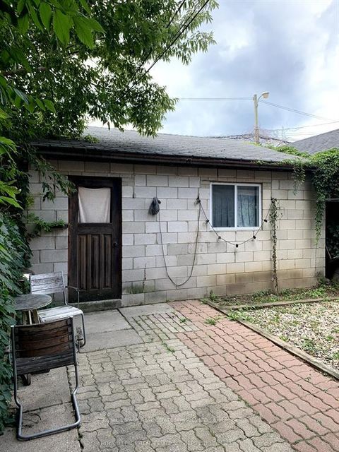 Photo 6 at 464 Euclid Avenue, Little Italy, Toronto Photo 6 at 464 Euclid Avenue, Little Italy, Toronto