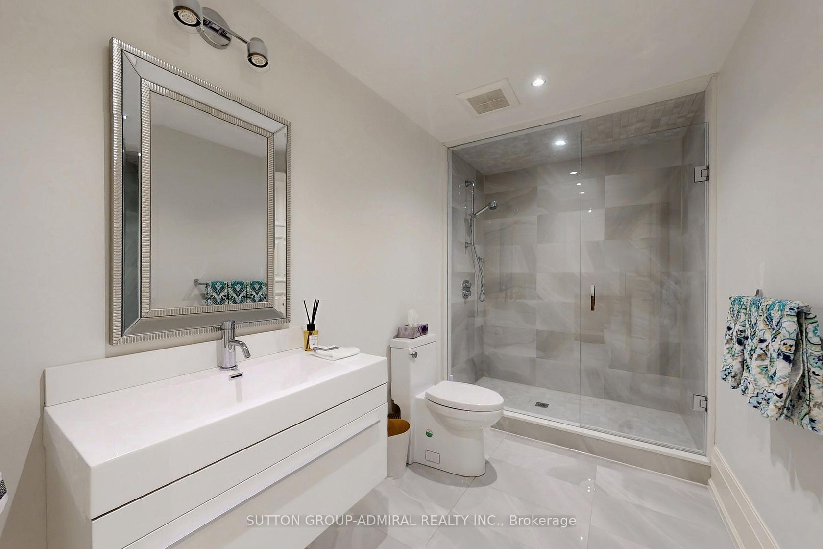 Photo 39 at 276 Strathallan Wood, Nortown, Toronto Photo 39 at 276 Strathallan Wood, Nortown, Toronto