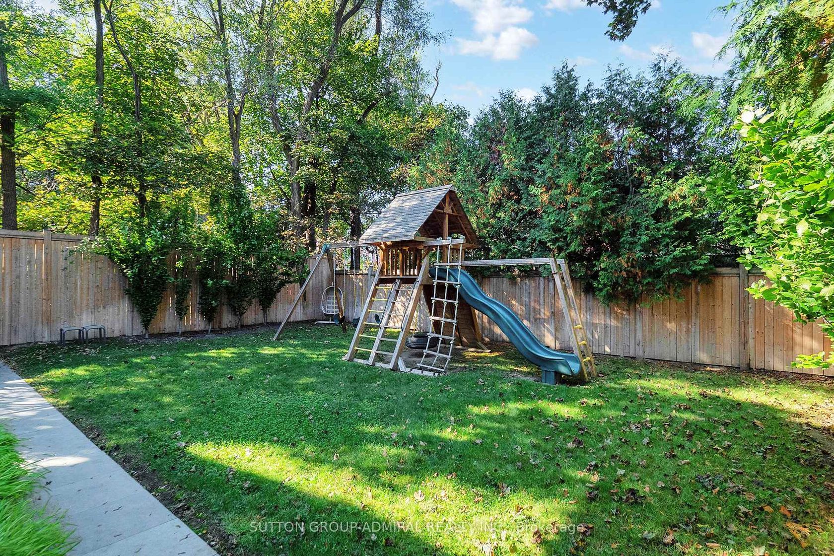 Photo 48 at 276 Strathallan Wood, Nortown, Toronto Photo 48 at 276 Strathallan Wood, Nortown, Toronto