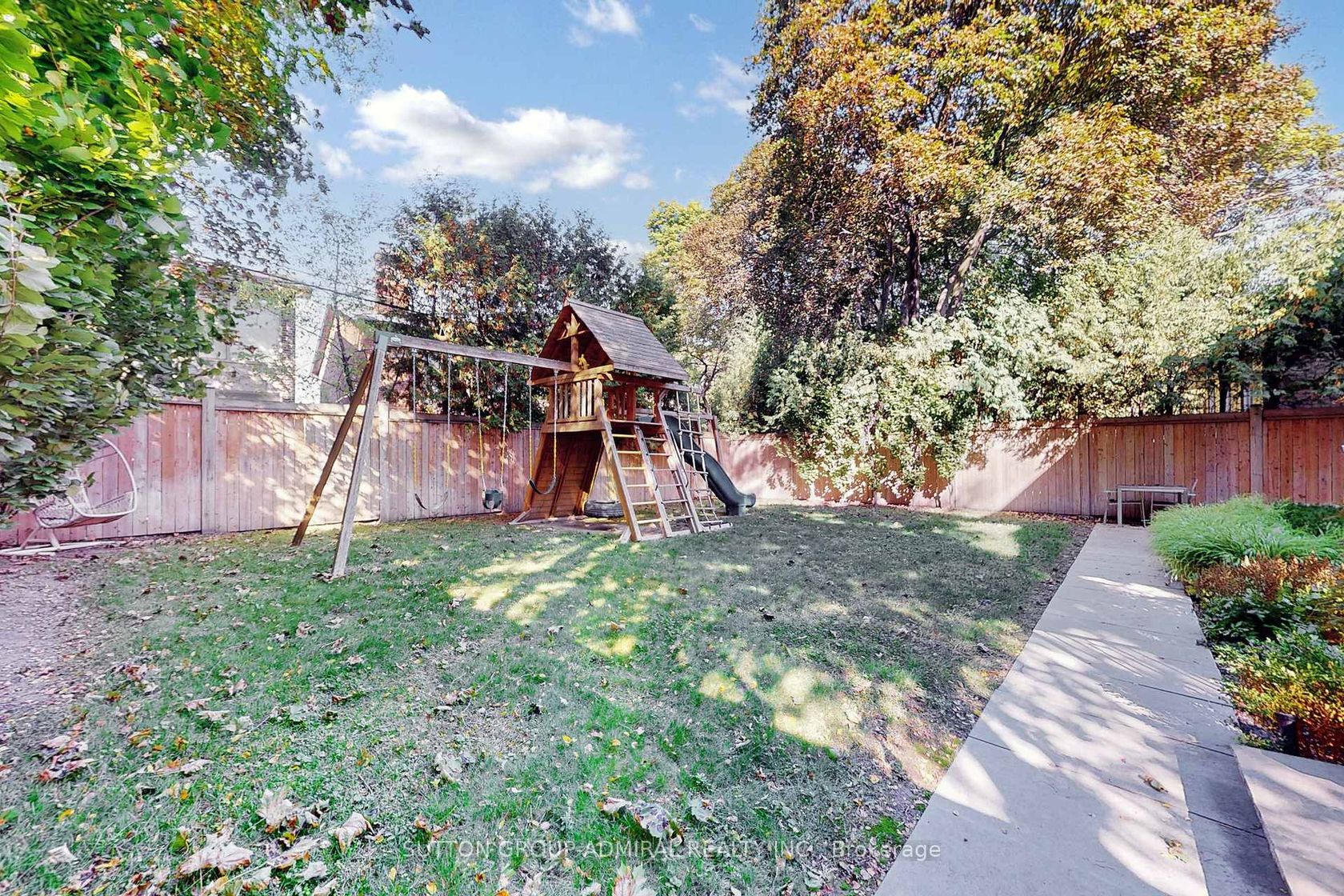 Photo 49 at 276 Strathallan Wood, Nortown, Toronto Photo 49 at 276 Strathallan Wood, Nortown, Toronto